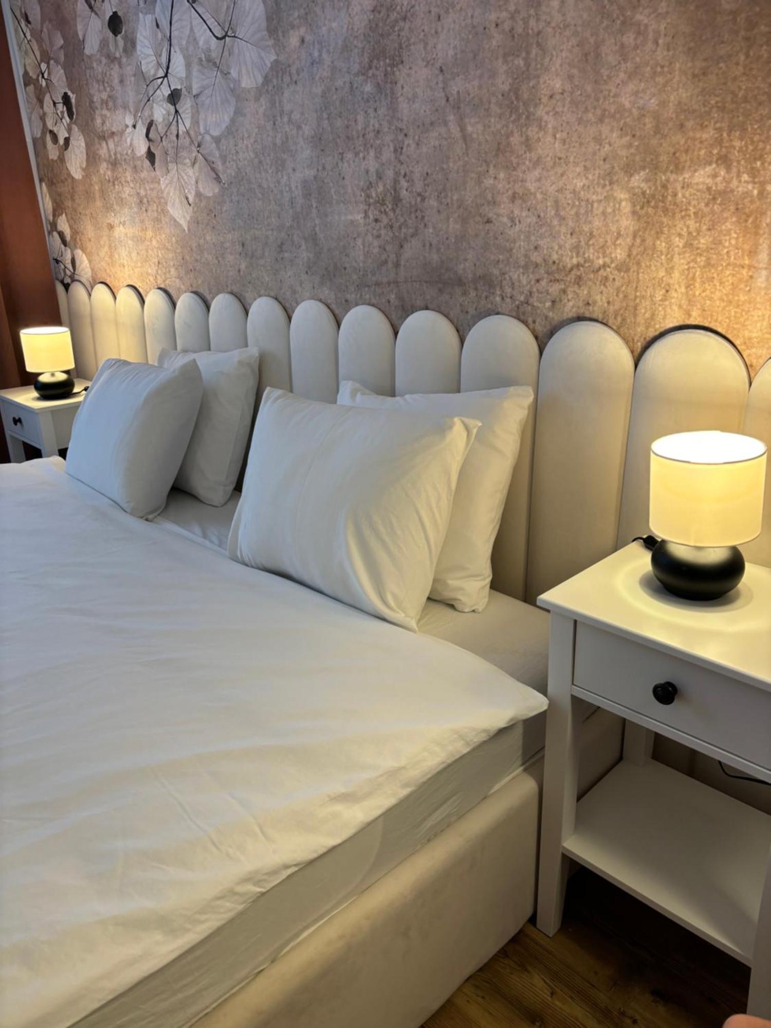 City Heart Luxury Apartment Nové Zámky Buitenkant foto