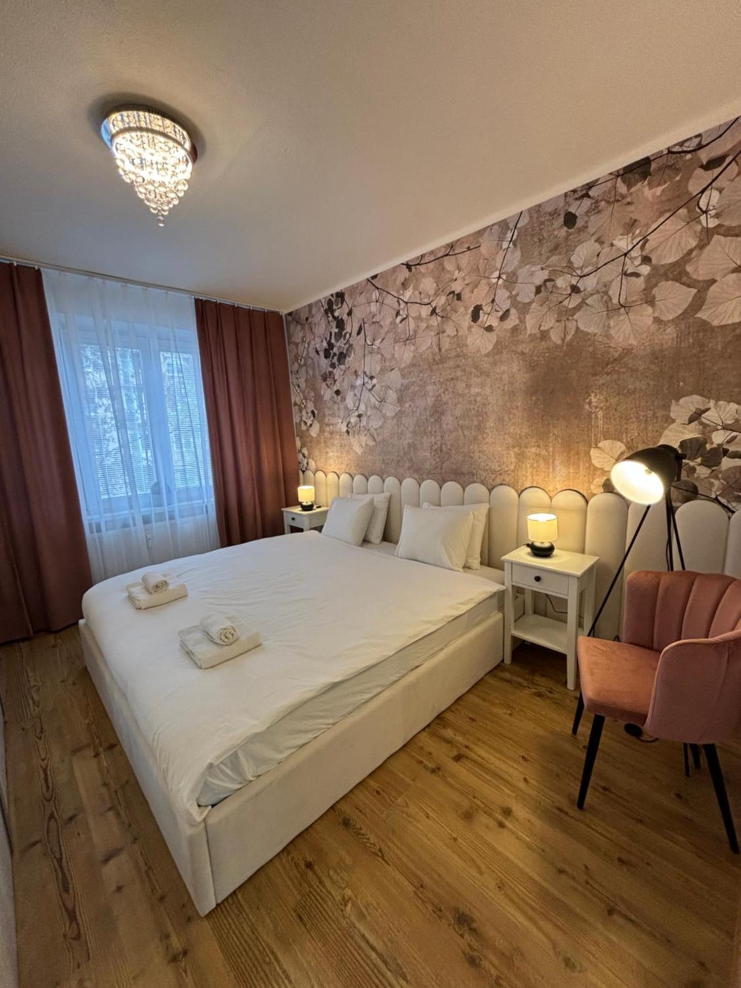 City Heart Luxury Apartment Nové Zámky Buitenkant foto